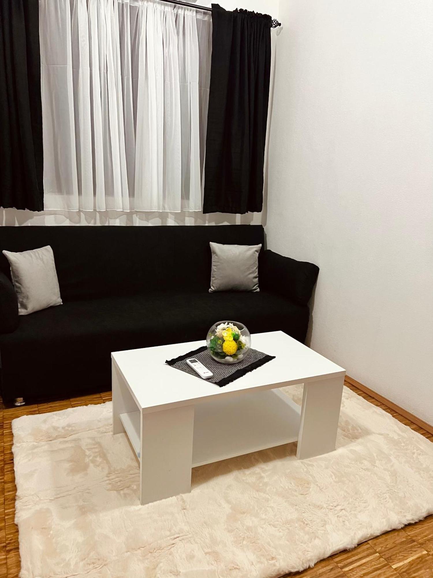 Dado Apartment เวียร์ปาซาร์ ภายนอก รูปภาพ